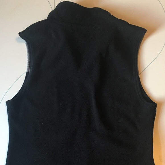 Black and Grey Vest - Picture 5 of 5